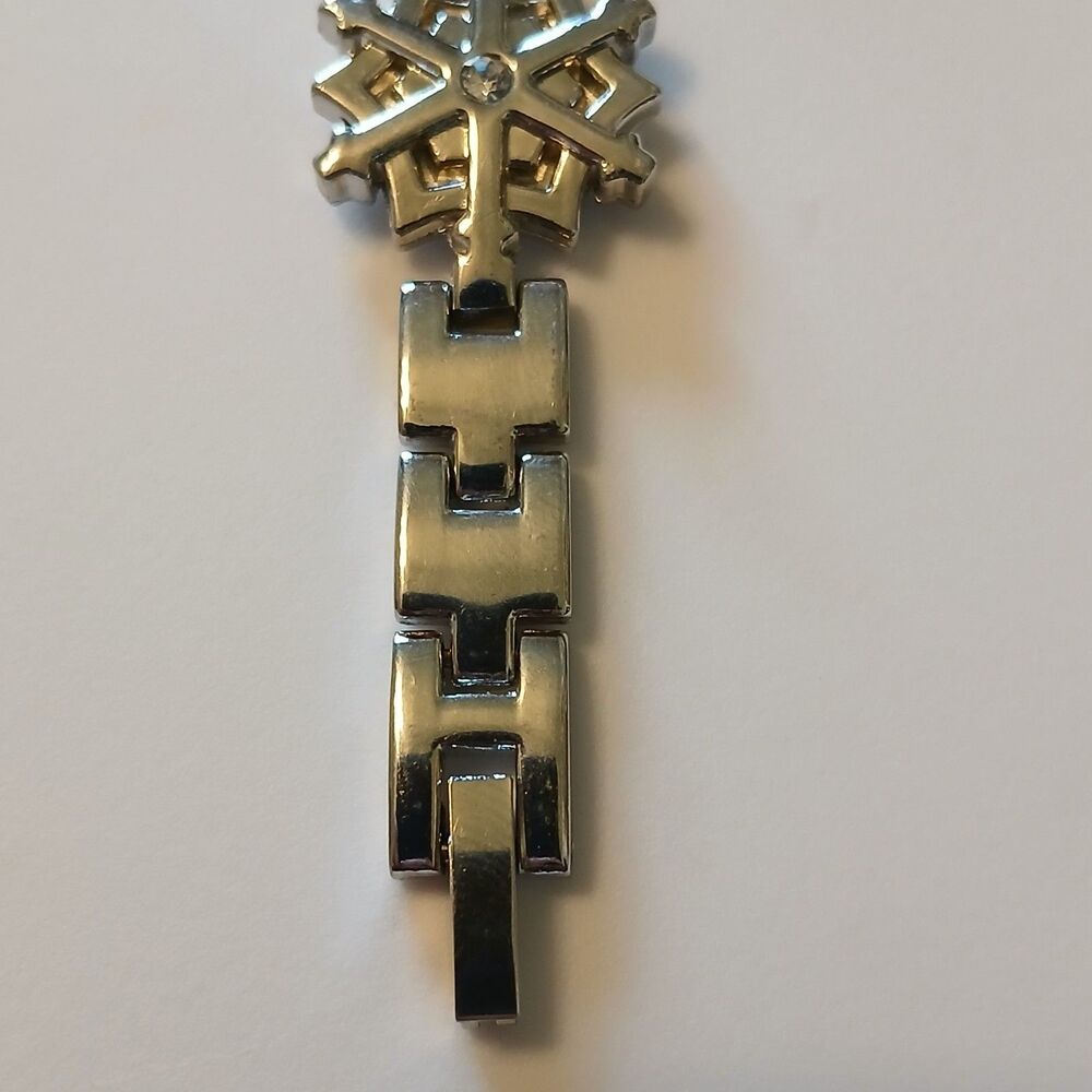 Kim Rogers Women's Silver Tone Winter Snowflake Quartz Movt Watch 11817 - Picture 12 of 13